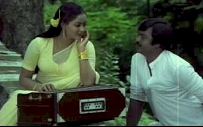 Chinnamani Kuyile songs lyrics from Amman Kovil Kizhakale tamil movie